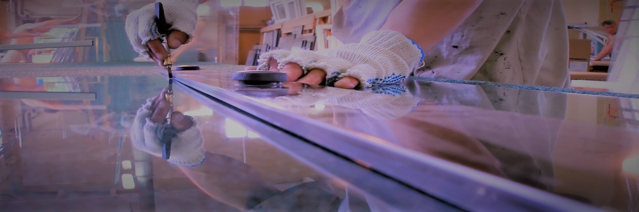 Slider, Glass Cutting Service in Shepperton, Upper Halliford, TW17